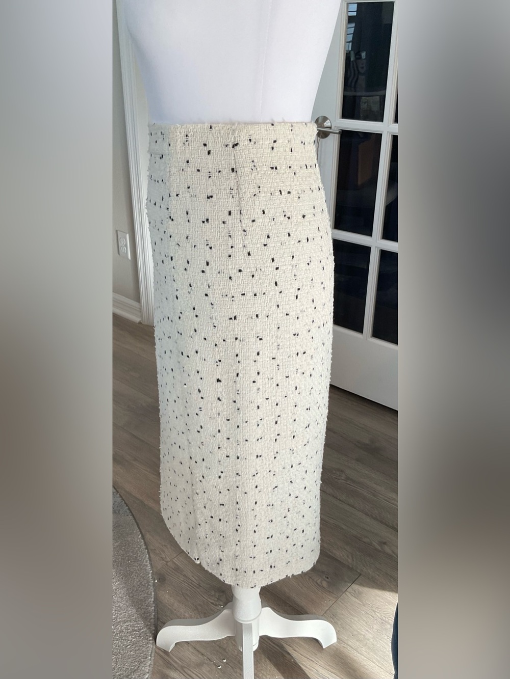 Ann Taylor Cream Confetti Tweed Pencil Skirt Size 10 - Picture 8 of 10